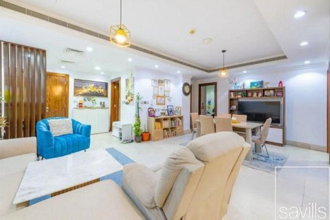 Villa in Business Bay, Dubai, UAE 2 bedrooms, 179 sq.m. № 635363 - photo 2