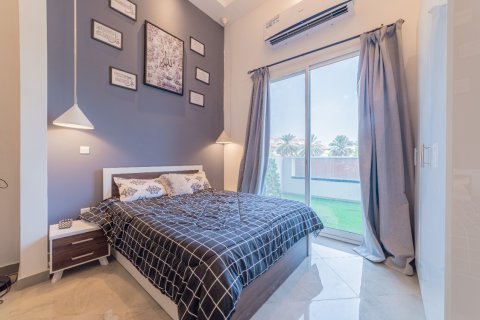 Jumeirah Village Circle, Dubai, UAE의 판매용 아파트 침실 3개, 174제곱미터 번호 649381 - 사진 2
