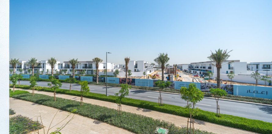 Adosado en Arabian Ranches 3, Dubai, EAU 4 dormitorios, 147 m² № 701180