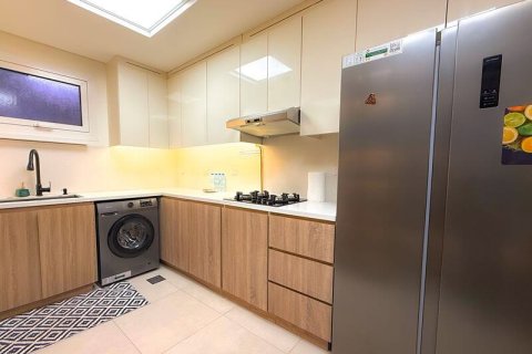 Apartment in Mirdif, Dubai, UAE 2 bedrooms, 141 sq.m. № 701186 - photo 4