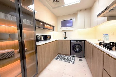 Apartment in Mirdif, Dubai, UAE 2 bedrooms, 141 sq.m. № 701186 - photo 3