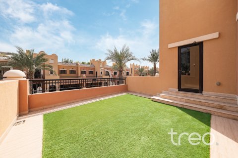 Вилла Dubai Sports City, Дубай, БАӘ-да 4 жатын бөлмелер, 313.55 м² № 761420 - фото 4