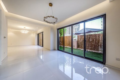 Вилла Dubai Sports City, Дубай, БАӘ-да 4 жатын бөлмелер, 313.55 м² № 761420 - фото 20
