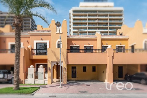 Вилла Dubai Sports City, Дубай, БАӘ-да 4 жатын бөлмелер, 313.55 м² № 761420 - фото 1