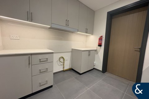 Villa para arrendamento em Arabian Ranches 3, Dubai, EAU 4 quartos, 303 m2 № 668068 - foto 11