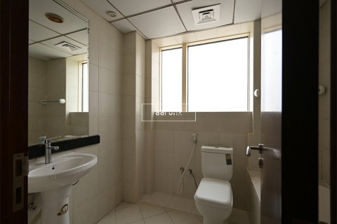 Apartment in Jumeirah Lake Towers, Dubai, UAE 2 bedrooms, 123.3 sq.m. № 633460 - photo 13