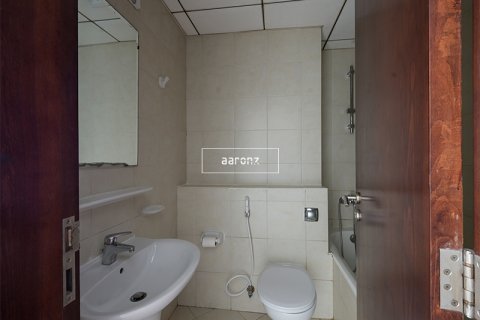Apartment in Jumeirah Lake Towers, Dubai, UAE 2 bedrooms, 123.3 sq.m. № 633460 - photo 14
