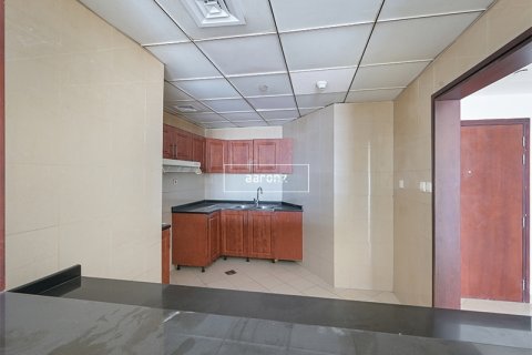 Apartment in Jumeirah Lake Towers, Dubai, UAE 2 bedrooms, 123.3 sq.m. № 633460 - photo 12