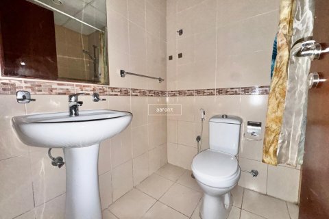 Appartement te koop in Jumeirah Lake Towers, Dubai, VAE 2 slaapkamers, 89.4 vr.m., nr 633463 - foto 13