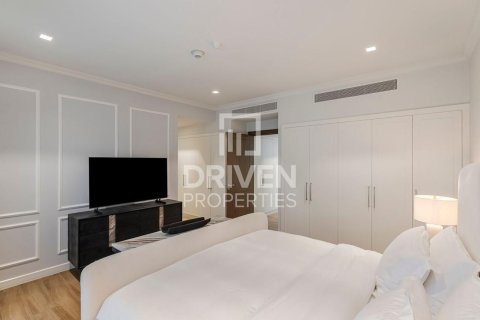 Villa in Jumeirah, Dubai, UAE 3 bedrooms, 263 sq.m. № 654069 - photo 10