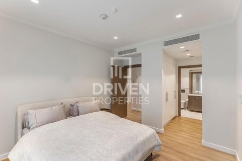 Villa in Jumeirah, Dubai, UAE 3 bedrooms, 263 sq.m. № 654069 - photo 9