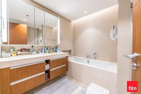 Apartament në Dubai, Emiratet e Bashkuara Arabe 3 dhoma gjumi, 179.4 m2. № 669663 - Foto 23