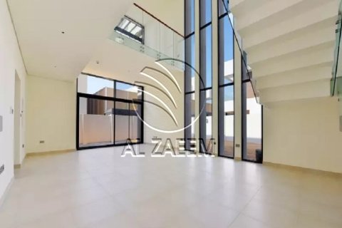 Villa zum Verkauf in Yas Island, Abu Dhabi, VAE 4 Schlafzimmer, 599 m2 Nr. 662855 - Foto 2