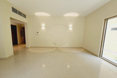 Vila u Al Raha Gardens, Abu Dhabi, UAE 3 spavaćih soba, 324 m2 Br. 662850 - fotografija 3