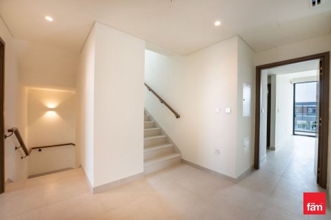 Villa in Dubai, UAE 4 bedrooms, 383.5 sq.m. № 712778 - photo 12
