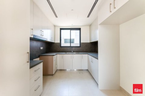 Villa in Dubai, UAE 4 bedrooms, 383.5 sq.m. № 712778 - photo 5