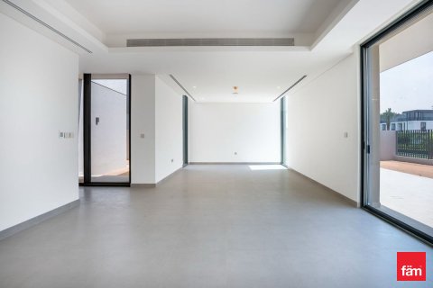 Villa in Dubai, UAE 4 bedrooms, 383.5 sq.m. № 712778 - photo 2