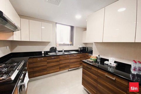 Apartment til leje i Dubai Marina, Dubai, UAE 2 soveværelser, 141.4 kvm № 712775 - foto 3