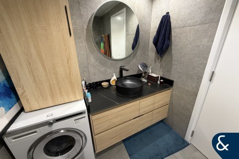 Apartemen di Motor City, Dubai, UEA 1 kamar tidur, 97 m2 nomor 668059 - foto 12