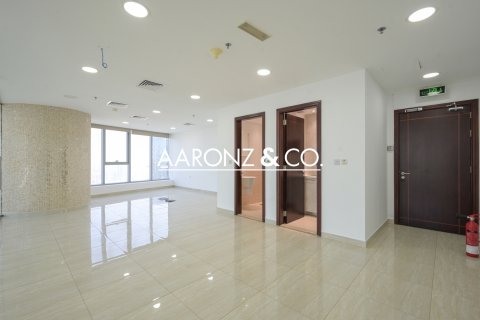 Jumeirah Lake Towers, Dubai, संयुक्त अरब अमीरात में कार्यालय, 98.3 वर्ग मीटर, संख्या 670506 - फ़ोटो 9