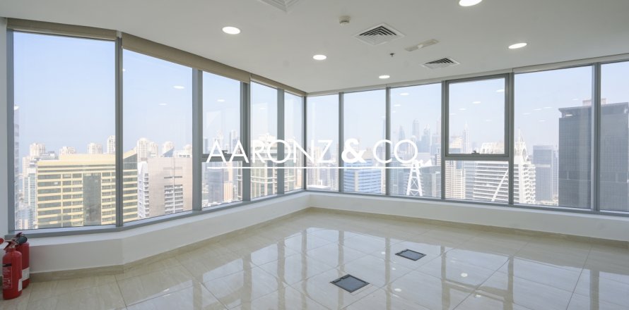 Jumeirah Lake Towers, Dubai, संयुक्त अरब अमीरात में कार्यालय, 98 वर्ग मीटर, संख्या 670506