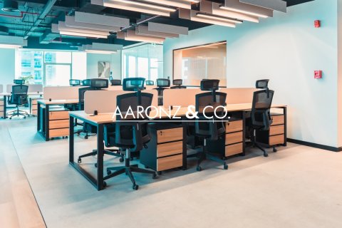 משרד להשכרה ב Jumeirah Lake Towers, Dubai, איחוד האמירויות  368 מ"ר, מספר 670511 - תמונה 15