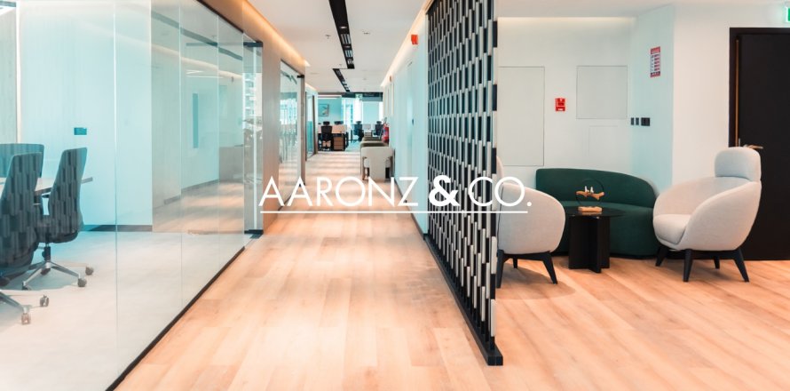 Office i Jumeirah Lake Towers, Dubai, UAE 368 kvm № 670511