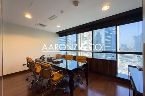 Jumeirah Lake Towers, Dubai, संयुक्त अरब अमीरात में कार्यालय, 125.5 वर्ग मीटर, संख्या 670508 - फ़ोटो 3