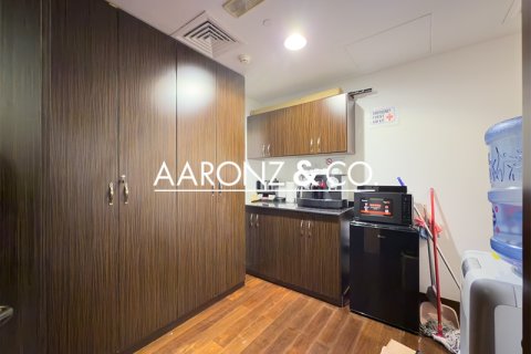 Jumeirah Lake Towers, Dubai, संयुक्त अरब अमीरात में कार्यालय, 125.5 वर्ग मीटर, संख्या 670508 - फ़ोटो 9