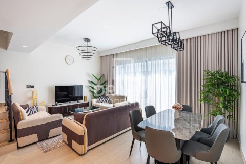 Зняти в оренду таунхаус в Damac Lagoons, Дубай, ОАЕ 5 спалень, 144м2, № 655088 - фото 4