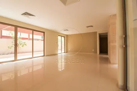 Vila di Al Raha Gardens, Abu Dhabi, UAE 4 bilik tidur, 402 meter persegi № 662889 - foto 4
