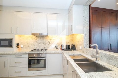 Пәтер Дубай, БАӘ-да 2 жатын бөлмелер, 157.9 м² № 640137 - фото 10