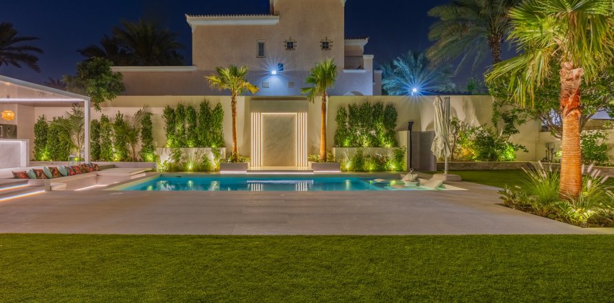 Vila u Dubai, UAE 604 m2, 5 spavaćih soba Br. 705400