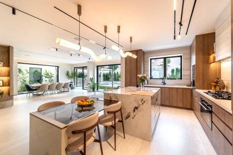 Villa til salg i Dubai, UAE 5 soveværelser, 604 kvm № 705400 - foto 15