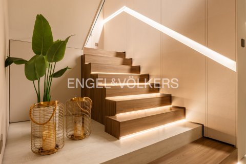 Vila u Dubai, UAE 5 spavaćih soba, 604 m2 Br. 705400 - fotografija 17