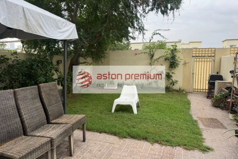 Villa til salgs i The Springs, Dubai, Emiratene 2 soverom, 173 kvm Nr. 699481 - Foto 12