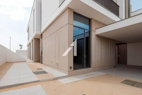 Üürile anda villa asukohaga Al Furjan, Dubai, AÜE: 4 magamistoaga, 360 m² Nr 699479 - pilt 14