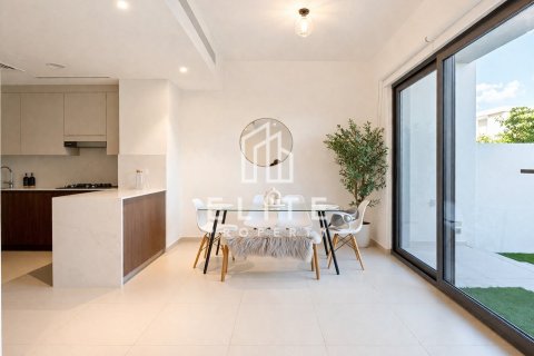 Villa til leje i Tilal Al Ghaf, Dubai, UAE 3 soveværelser, 199 kvm № 754733 - foto 6