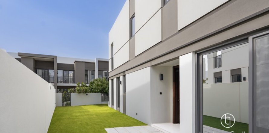 Vila v Tilal Al Ghaf, Dubai, SAE 4 spálne, 202 m2 č. 697421