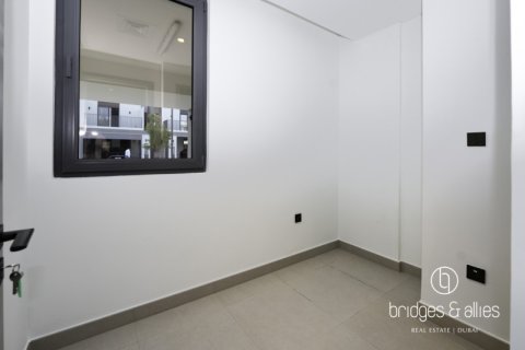 Vilă de închiriat în Tilal Al Ghaf, Dubai, EAU 4 dormitoare, 221 mp.  №697419 - poză 13