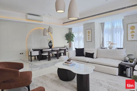 Apartman u gradu Downtown Dubai (Downtown Burj Dubai), UAE 4 spavaće sobe, 302.2 m2 Br. 715423 - Slika 2