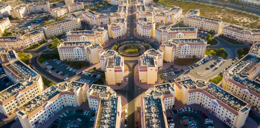 Land in Dubai, UAE № 700881