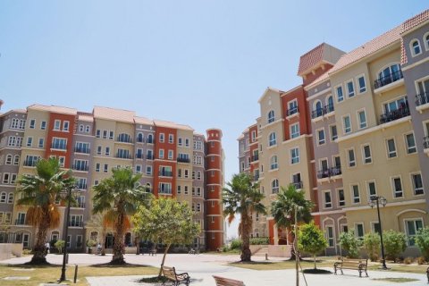 Dubai, UAE의 건물 번호 700886