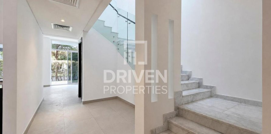 Kamienica w Mudon, Dubai, ZEA 3 sypialnie, 278.62 mkw. nr 765594