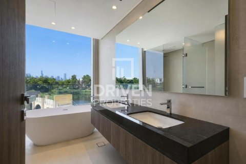 Vila v Jumeirah Park, Dubai, SAE 5 spální, 671.41 m2 č. 765597 - Fotografia 18