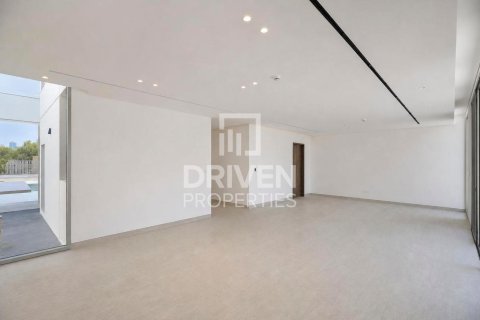 Vila v Jumeirah Park, Dubai, SAE 5 spální, 671.41 m2 č. 765597 - Fotografia 1