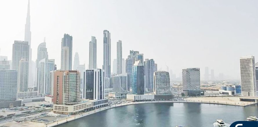 דירה ב Business Bay, Dubai, איחוד האמירויות 2 חדרי שינה, 113 מ"ר מספר 668400