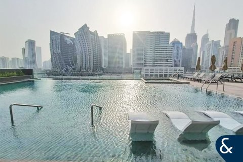 Снять в аренду квартиру в Бизнес-Бэй, Дубай, ОАЭ 2 спальни, 113м2, № 668400 - фото 16