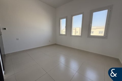 Müüa villa asukohaga Dubai Land, AÜE: 2 magamistoaga, 176 m² Nr 697797 - pilt 8