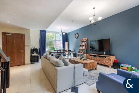 Таунхаус в Джумейра Вилладж Серкл, Дубай, ОАЭ 3 спальни, 286м2 № 697796